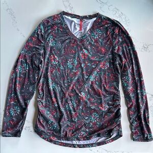 Title Nine Long Sleeve Top